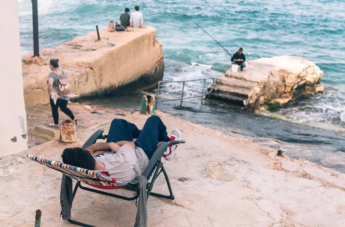 Sliemaluxurycharm Sea-Side Pool Table Apartment Malta